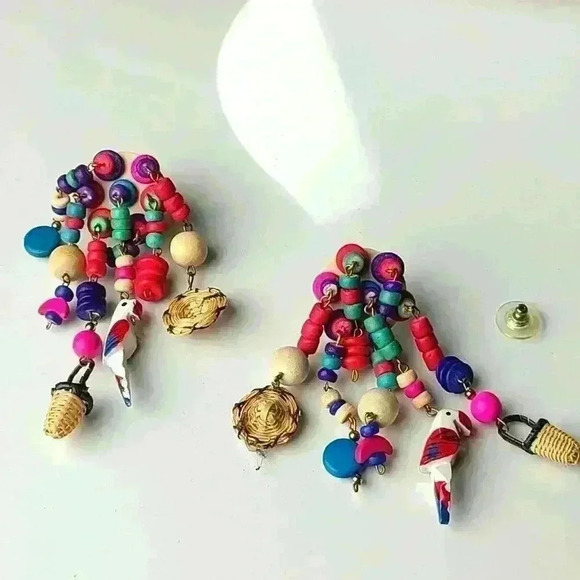 Vintage parrot themed artisan handcrafted Mexican style colorful wooden earrings - Picture 1 of 10